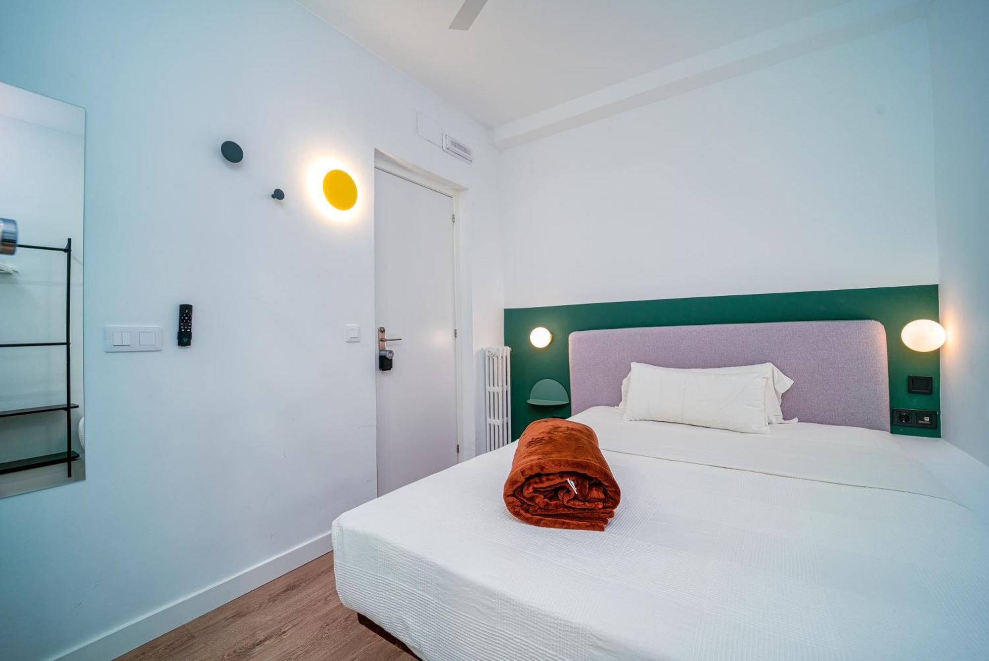 Angelitomad Hotel มาดริด ภายนอก รูปภาพ