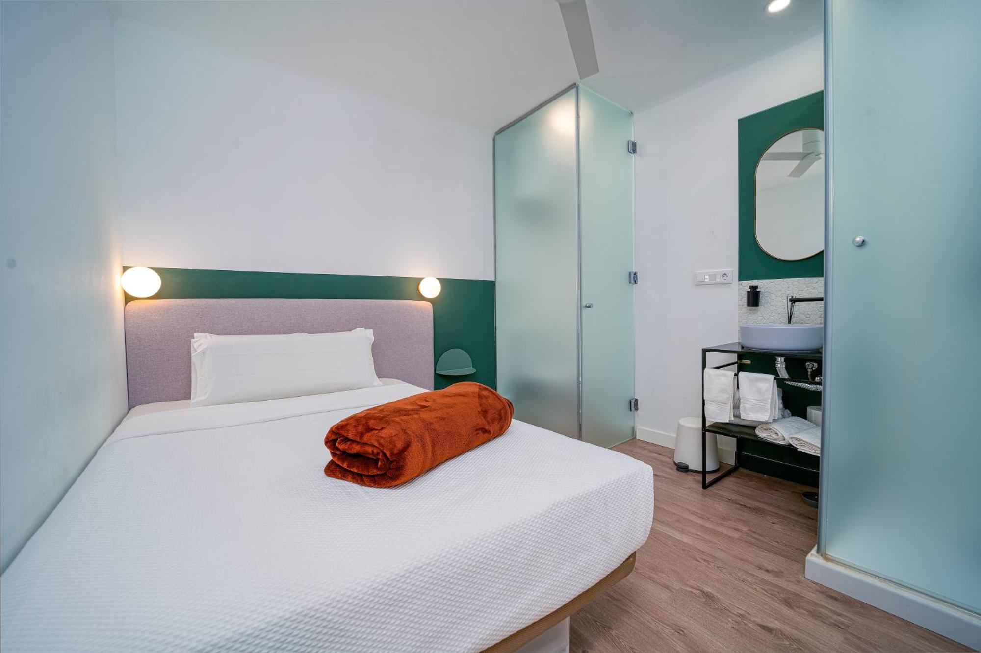 Angelitomad Hotel มาดริด ภายนอก รูปภาพ